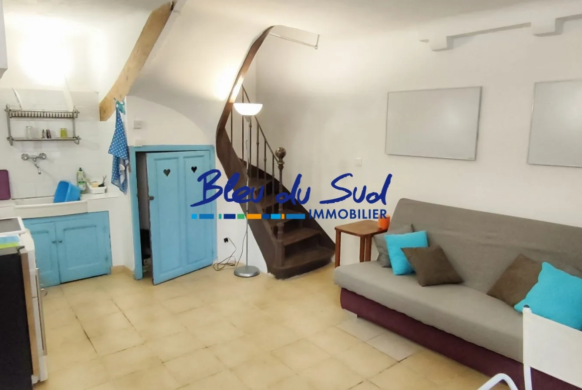 Piece de vie Maison de village rénovée à vendre à Vernet-les-Bains avec 2 chambres 