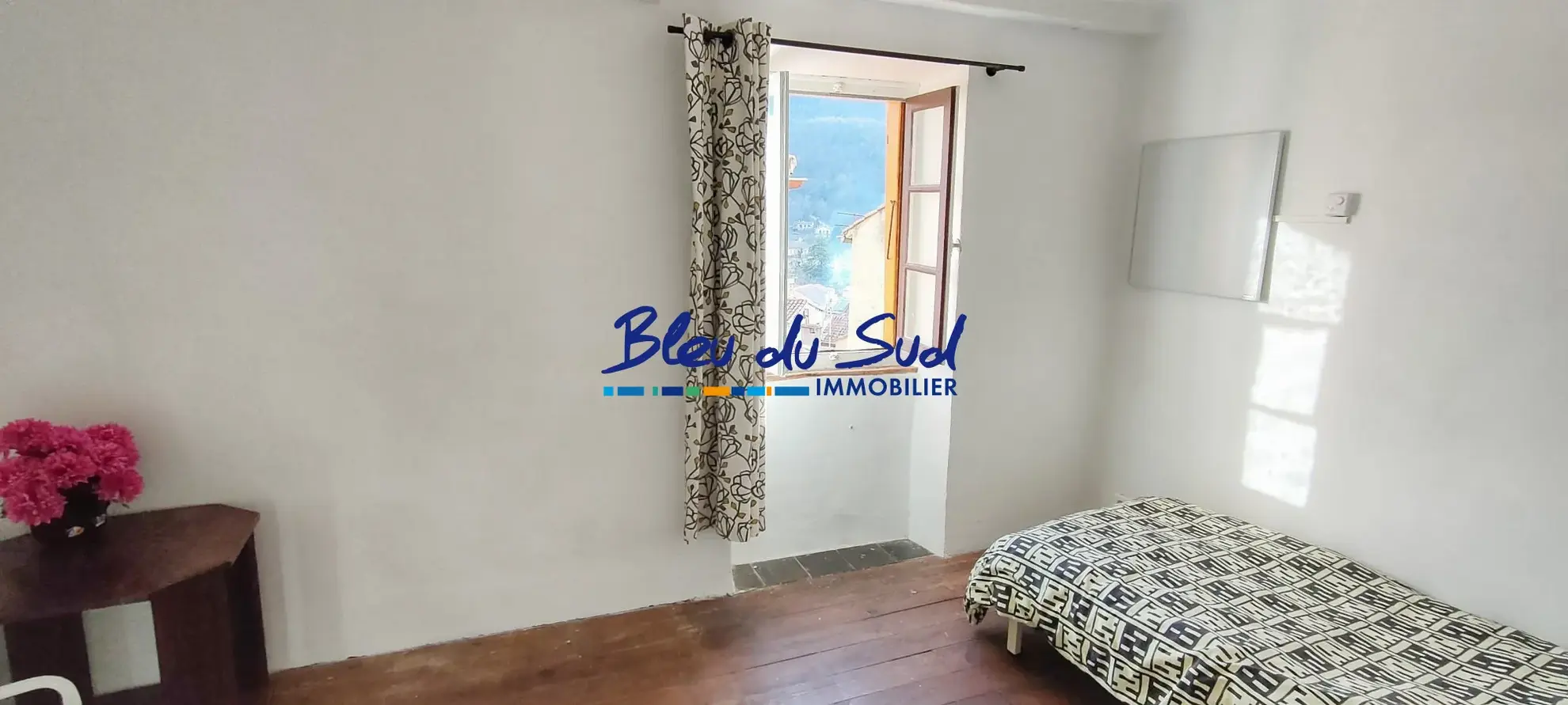 chambre 2e Maison de village rénovée à vendre à Vernet-les-Bains avec 2 chambres 