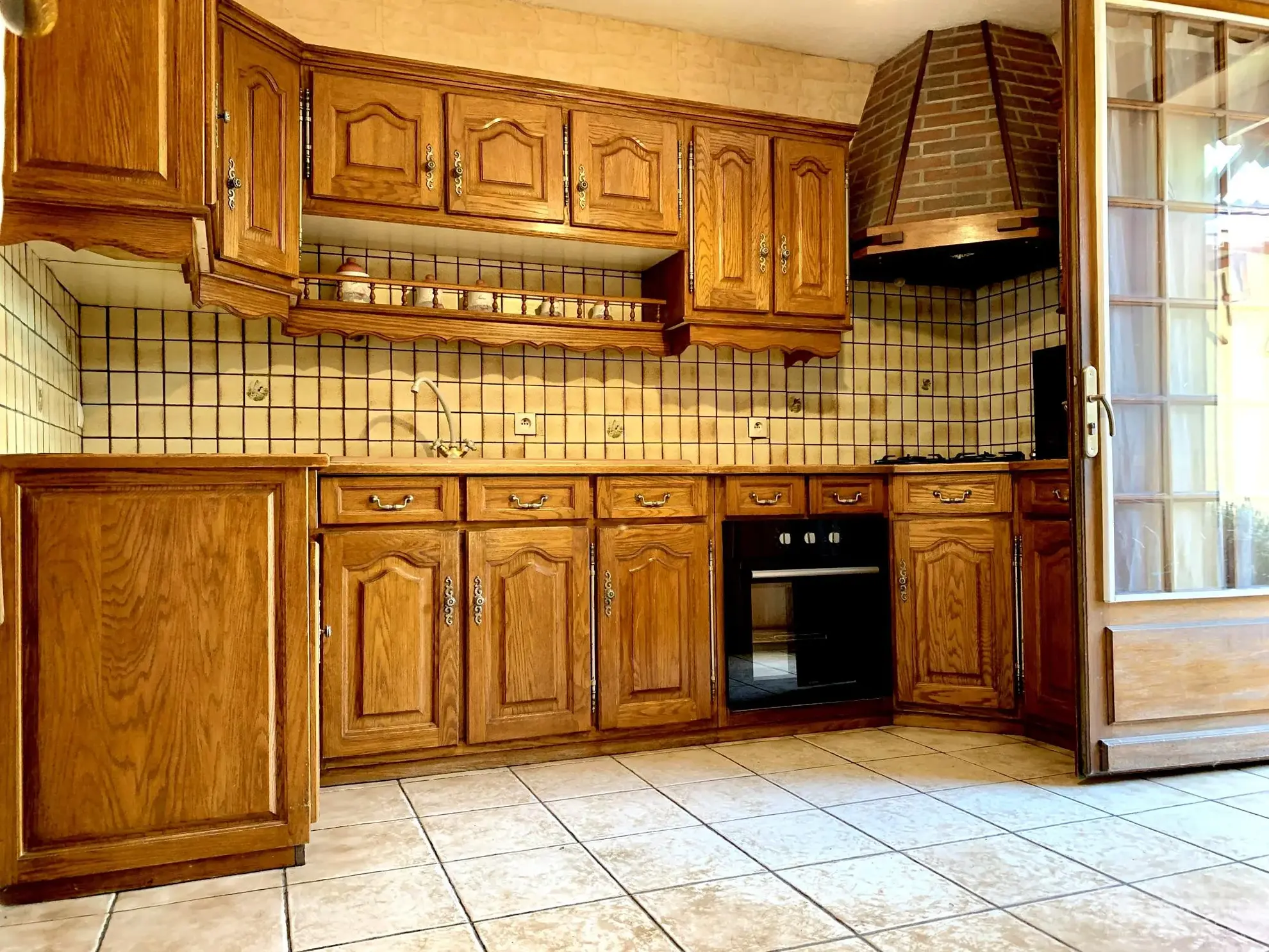 Maison avec 3 chambres, cour et dépendances à Gamaches, proche de la Baie de Somme 