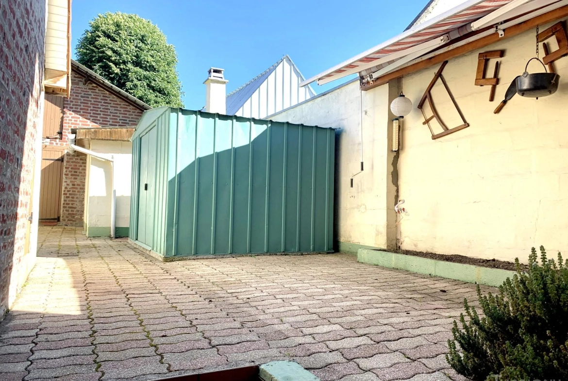 Maison avec 3 chambres, cour et dépendances à Gamaches, proche de la Baie de Somme 