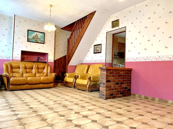 Maison avec 3 chambres, cour et dépendances à Gamaches, proche de la Baie de Somme