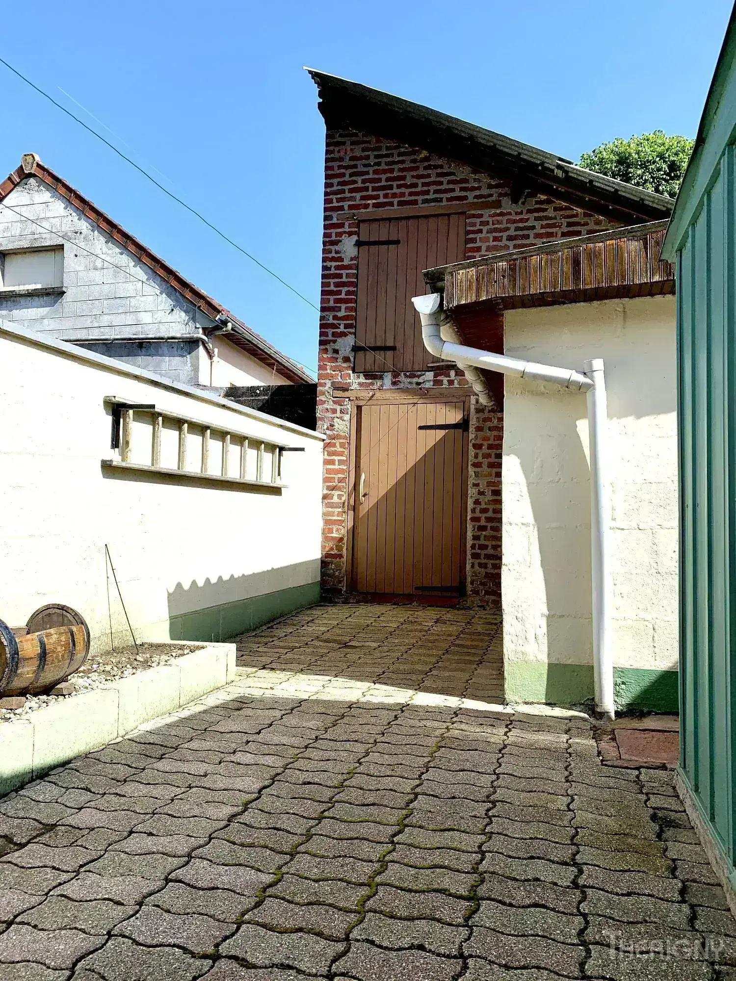 Maison avec 3 chambres, cour et dépendances à Gamaches, proche de la Baie de Somme 