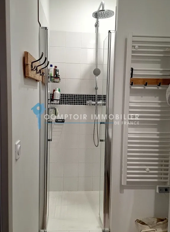 Appartement T3 de 60m² à Nîmes — Idéalement situé, lumineux et rénové 
