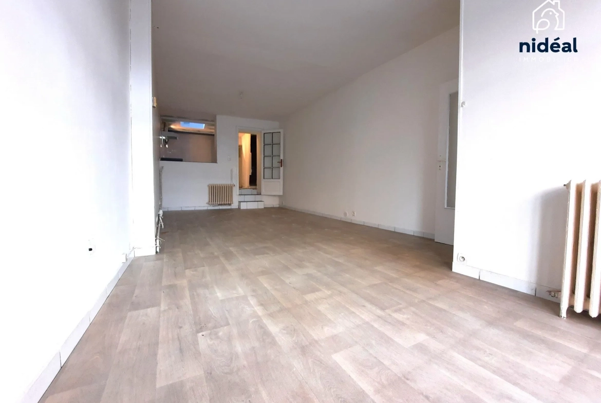 Maison de ville à vendre à Avesnes-sur-Helpe - 112 m² avec 3 chambres 