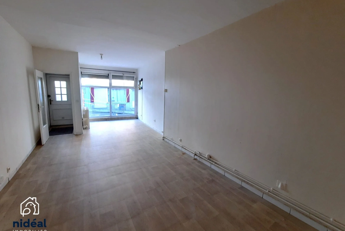 Maison de ville à vendre à Avesnes-sur-Helpe - 112 m² avec 3 chambres 