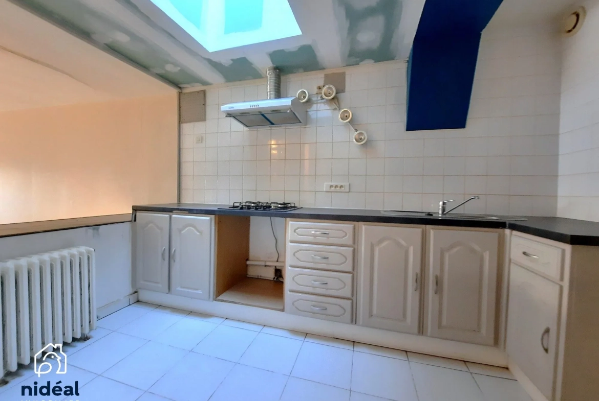 Maison de ville à vendre à Avesnes-sur-Helpe - 112 m² avec 3 chambres 