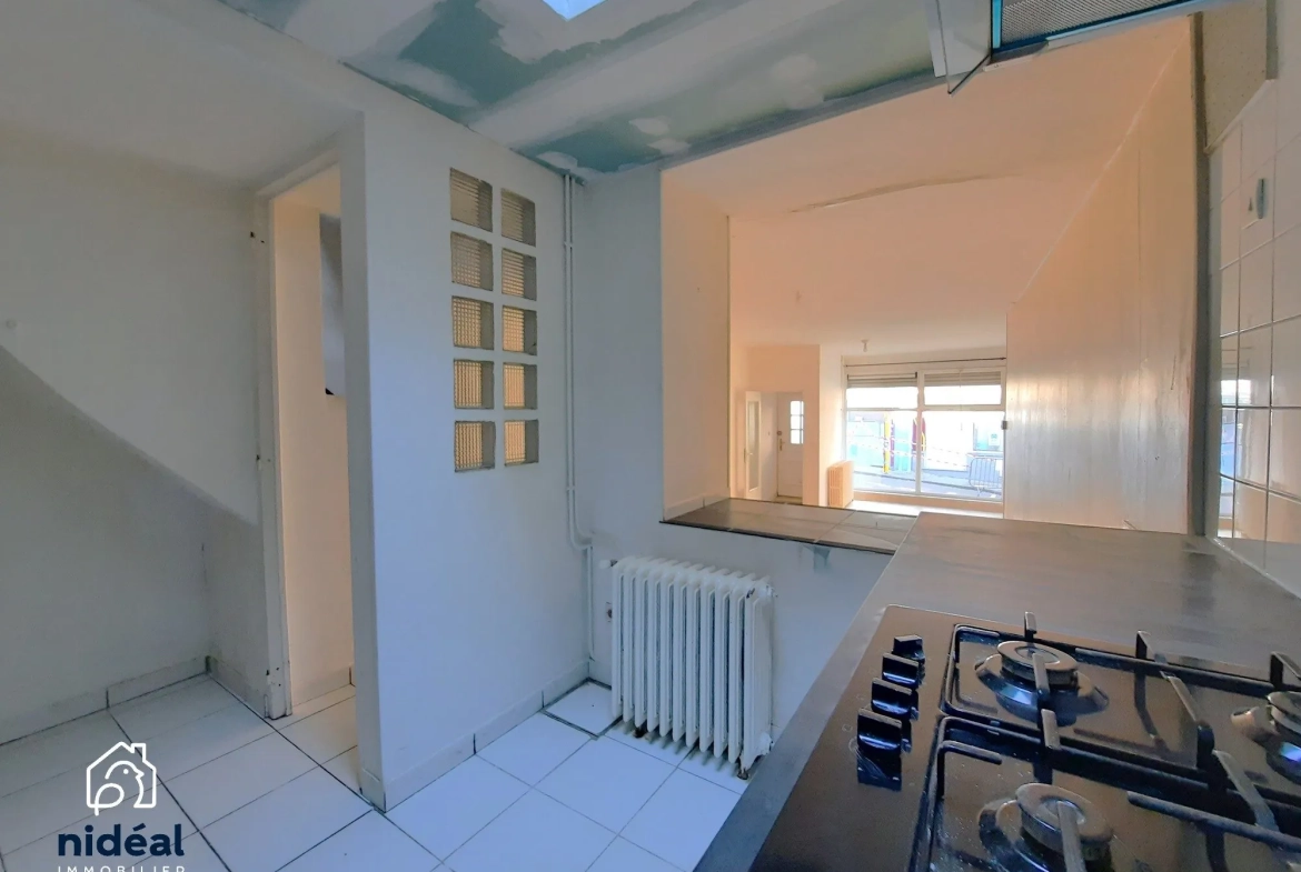 Maison de ville à vendre à Avesnes-sur-Helpe - 112 m² avec 3 chambres 