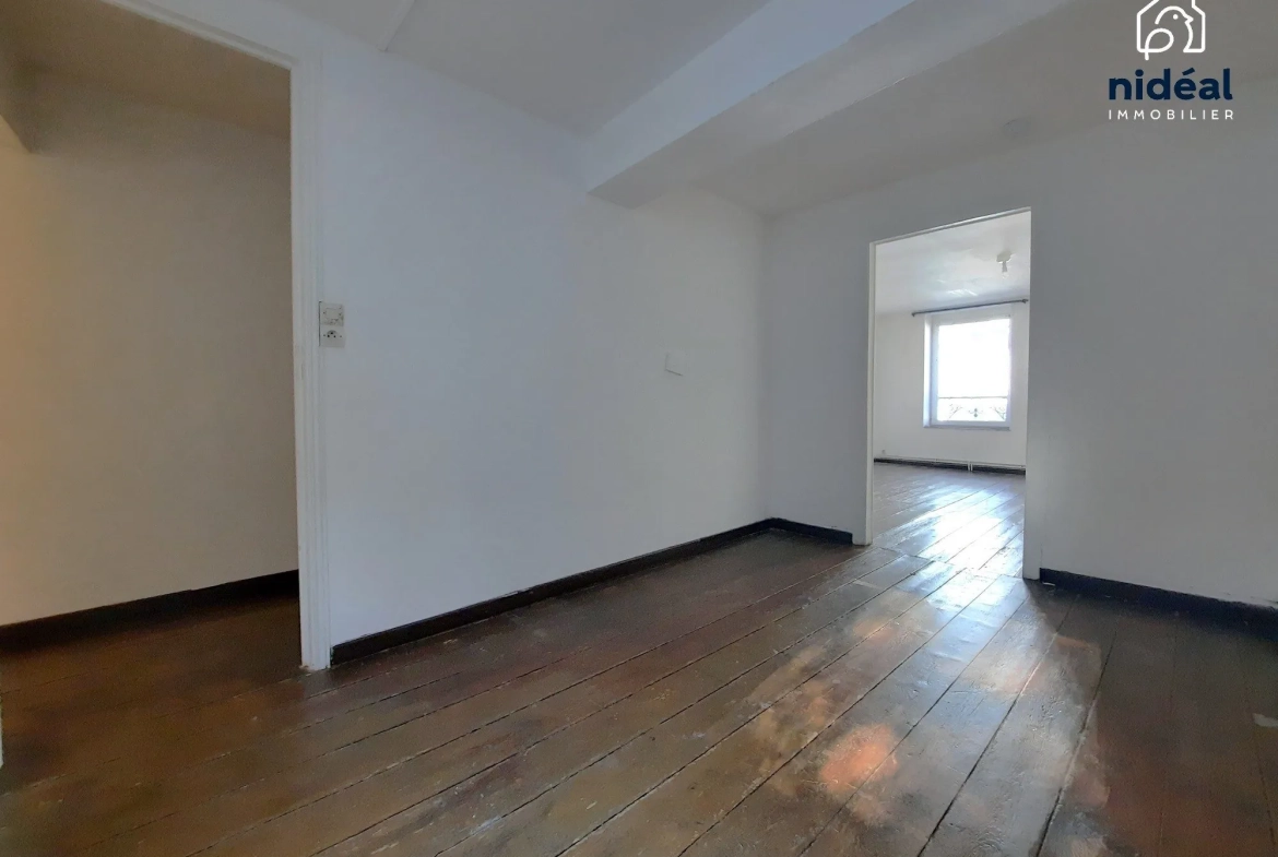 Maison de ville à vendre à Avesnes-sur-Helpe - 112 m² avec 3 chambres 