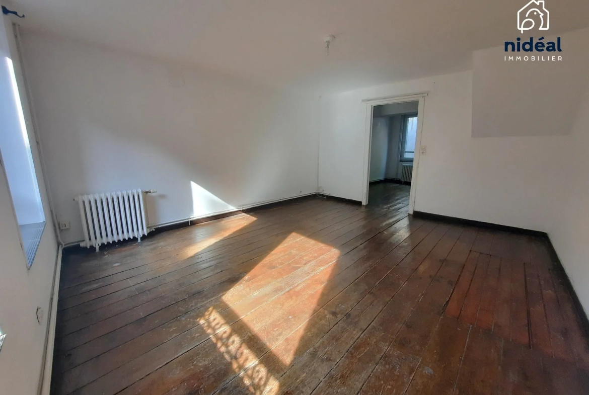 Maison de ville à vendre à Avesnes-sur-Helpe - 112 m² avec 3 chambres 