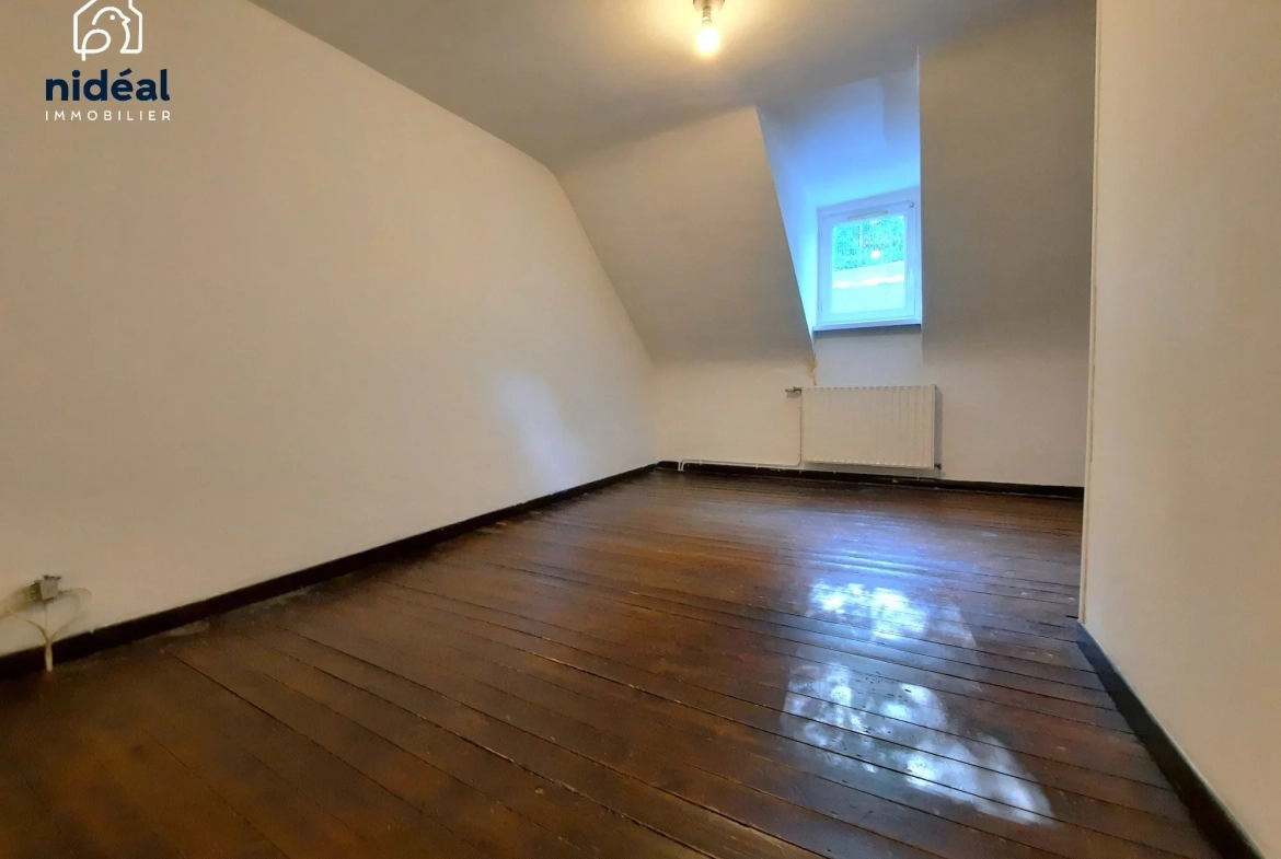 Maison de ville à vendre à Avesnes-sur-Helpe - 112 m² avec 3 chambres 