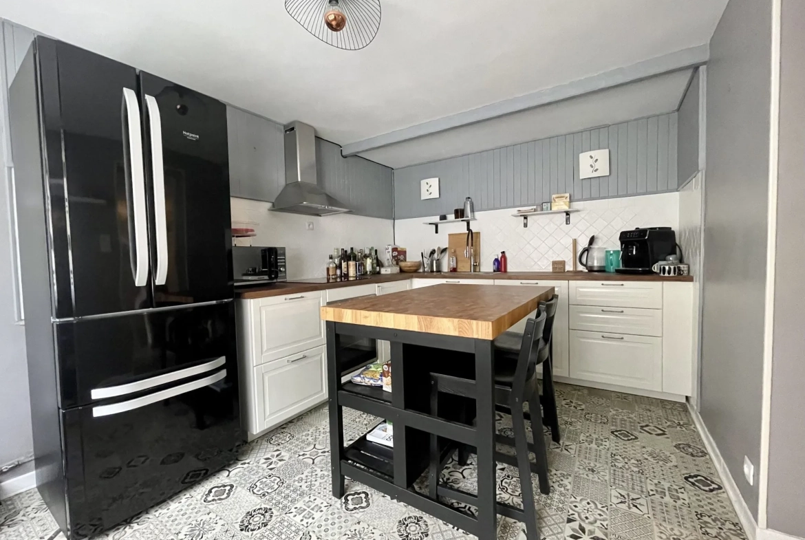 Maison F4 avec Terrasse et Grand Garage à Notre-Dame-de-Bondeville 