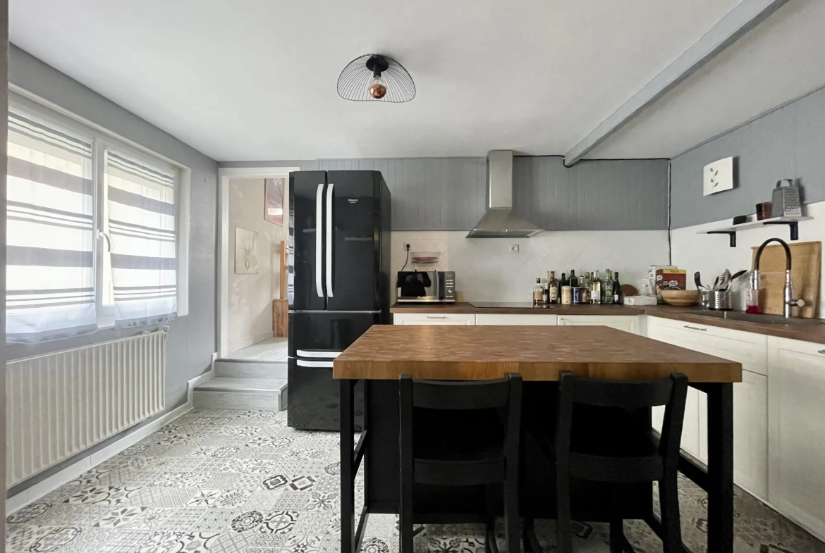 Maison F4 avec Terrasse et Grand Garage à Notre-Dame-de-Bondeville 