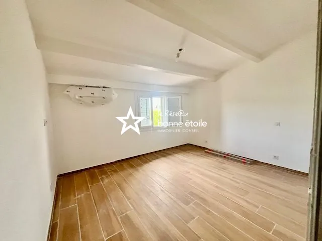 Maison de loisirs rénovée de 38 m² à Poggio-Mezzana, à 20 mètres de la plage 