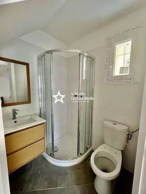 Maison de loisirs rénovée de 38 m² à Poggio-Mezzana, à 20 mètres de la plage 