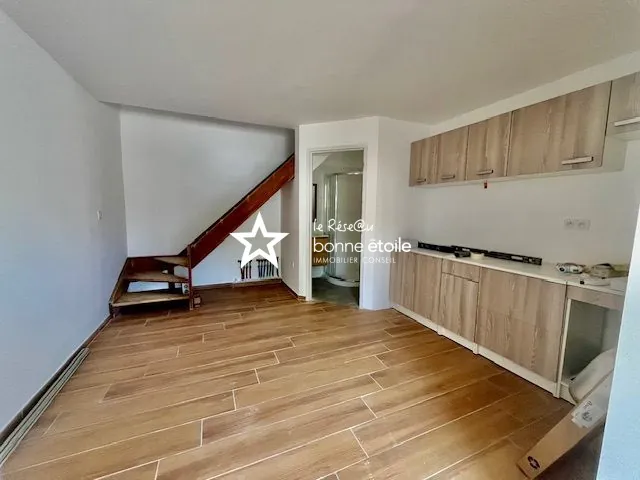 Maison de loisirs rénovée de 38 m² à Poggio-Mezzana, à 20 mètres de la plage 