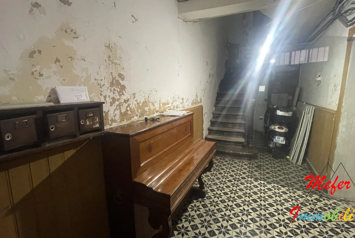 Appartement en rez-de-chaussée avec patio et caves à Perpignan Saint-Jean 