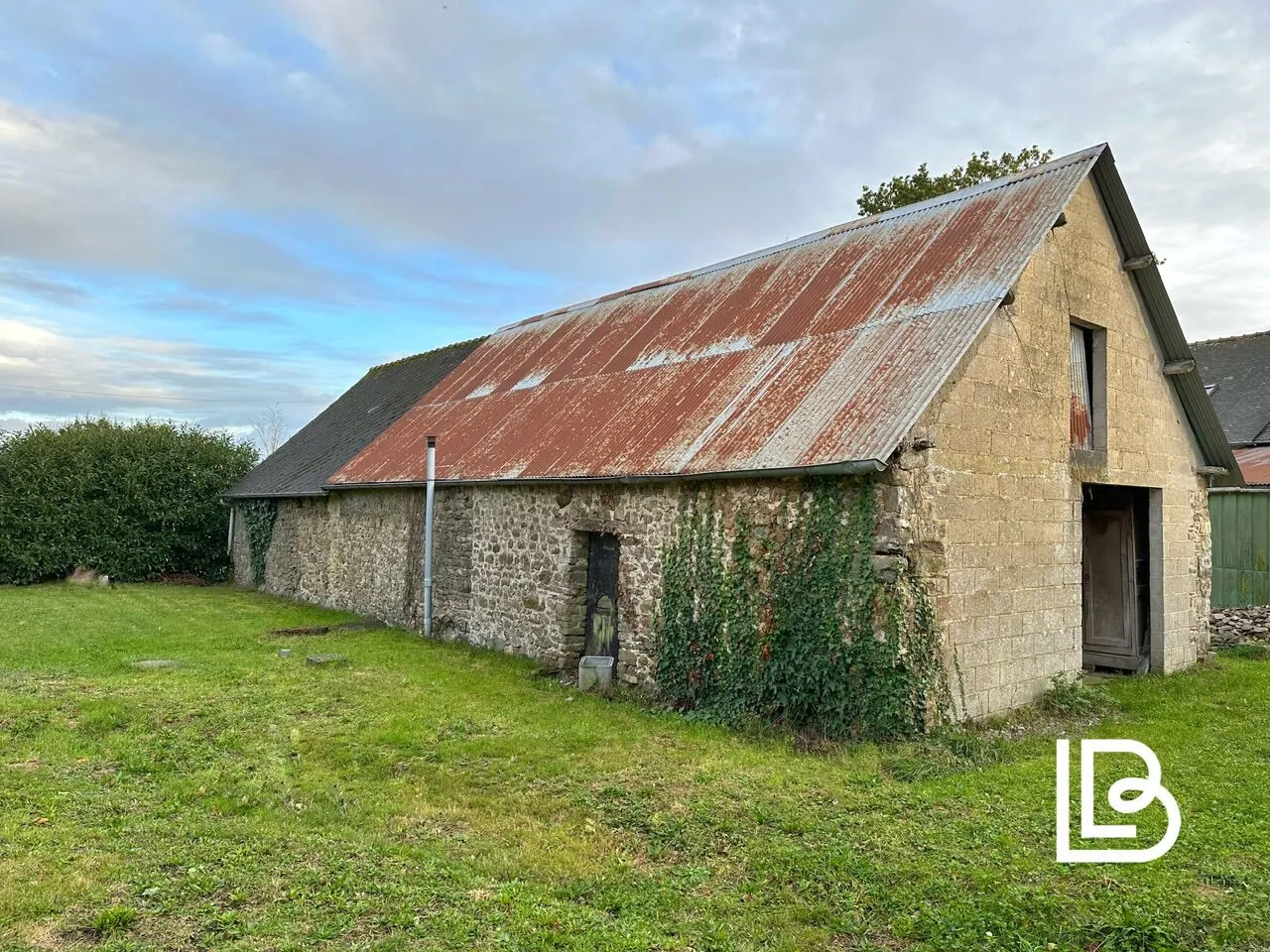Longère à rénover avec petite maison attenante à Le Petit Fougeray près de Rennes 