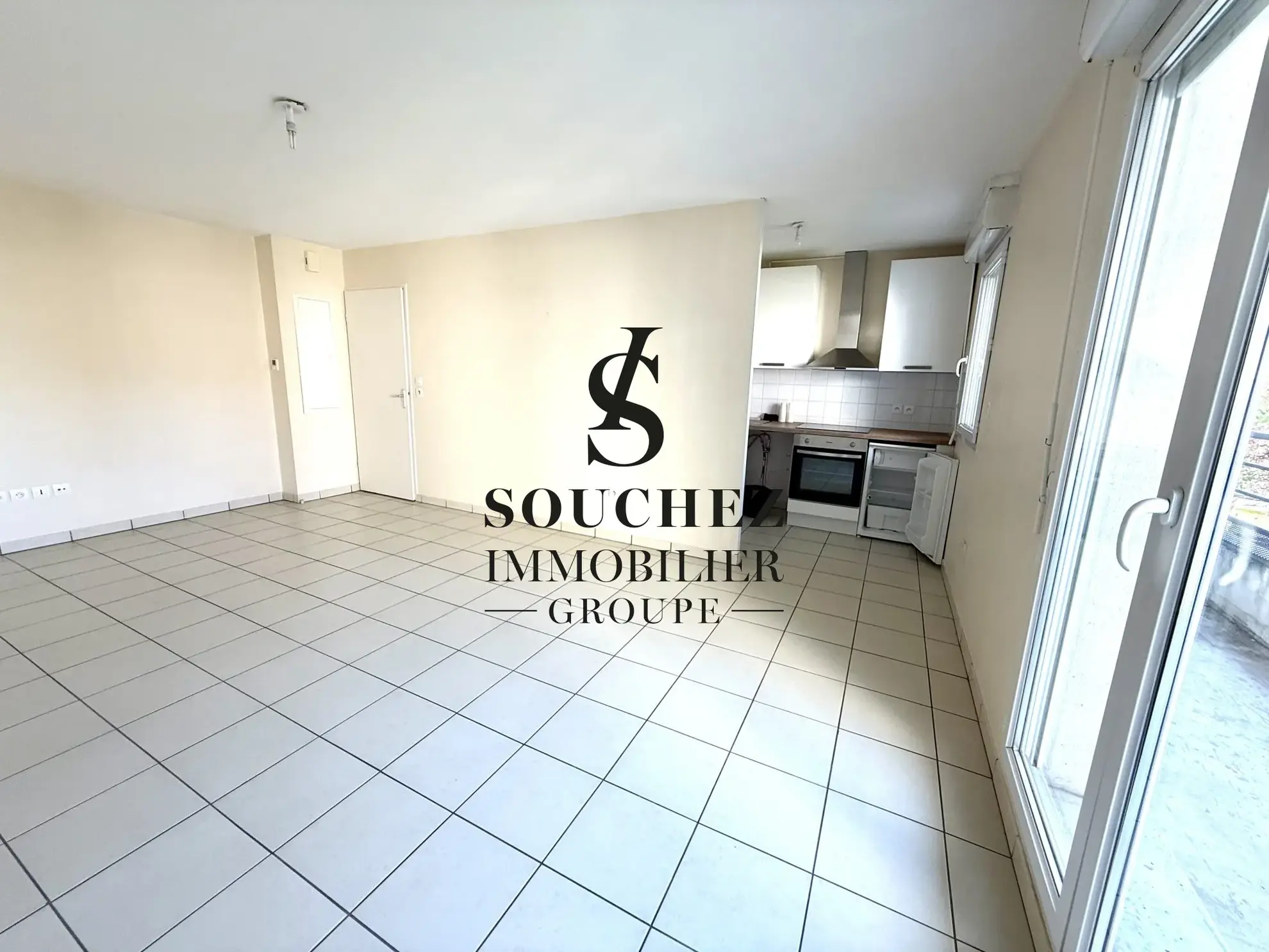 Appartement 2 pièces avec terrasse et parking sécurisé à Lens 