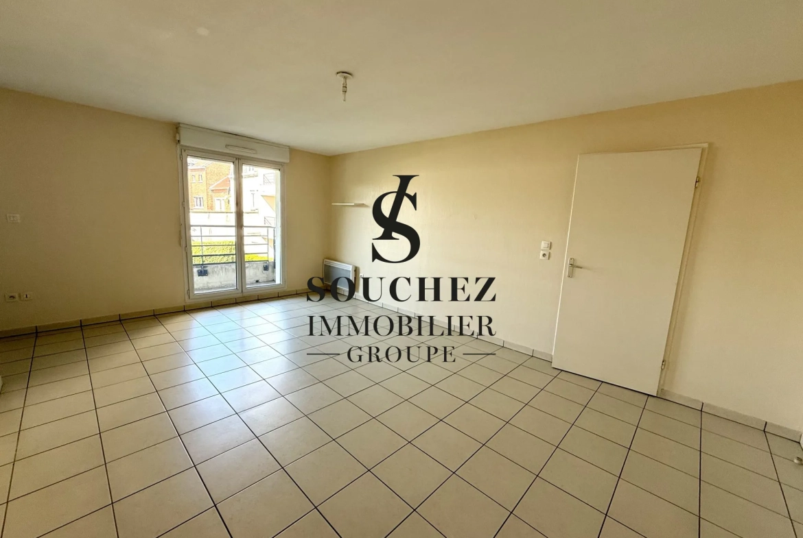 Appartement 2 pièces avec terrasse et parking sécurisé à Lens 