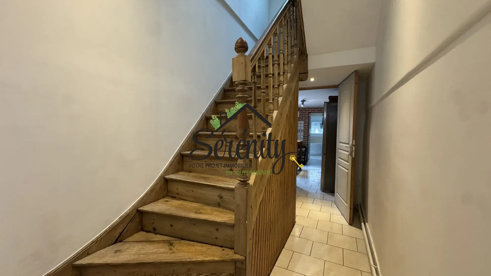 Maison à vendre à Cambrai – 3 chambres, jardin, cave, proximité Auchan 