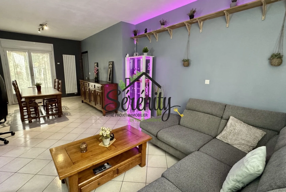 Maison à vendre à Cambrai – 3 chambres, jardin, cave, proximité Auchan 