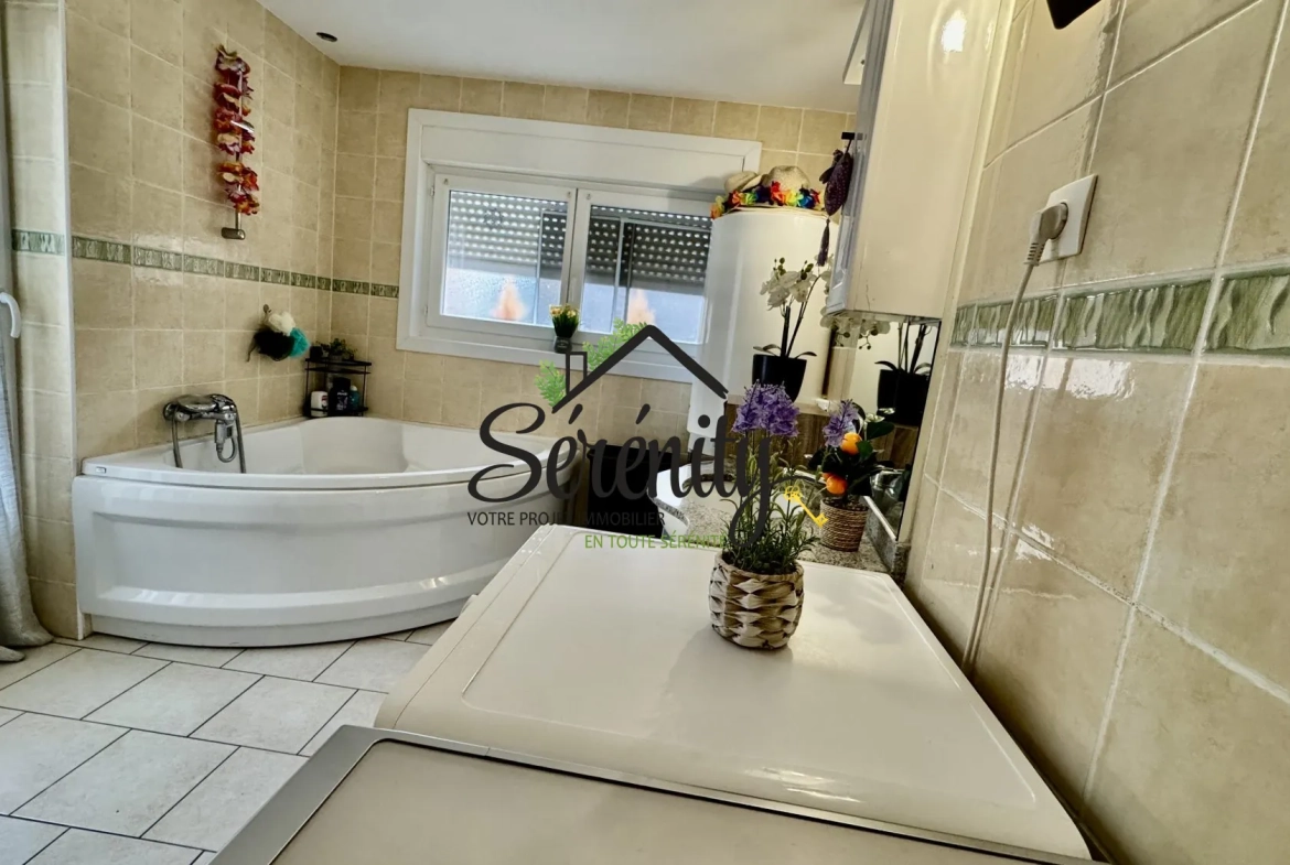 Maison à vendre à Cambrai – 3 chambres, jardin, cave, proximité Auchan 
