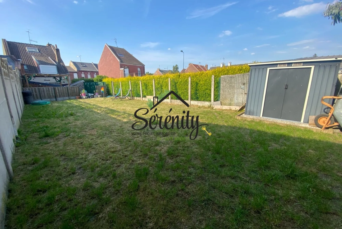 Maison à vendre à Cambrai – 3 chambres, jardin, cave, proximité Auchan 