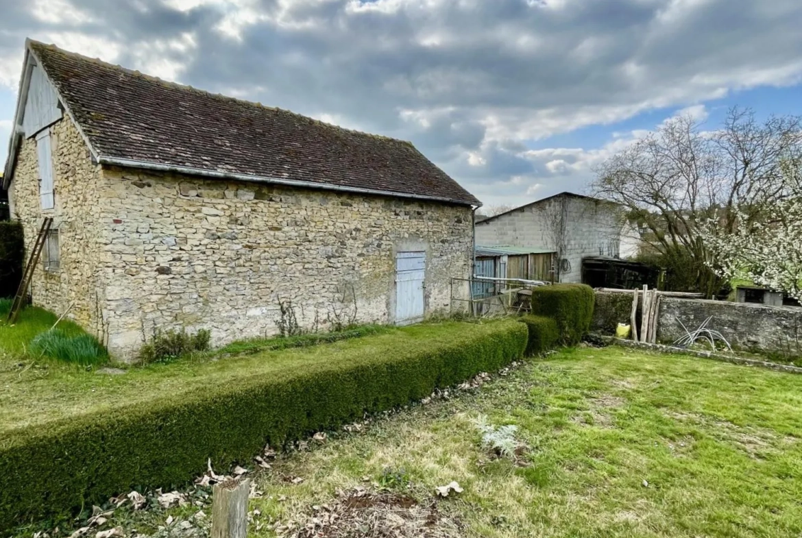 Maison ancienne rénovée avec jardin à Saint-Victeur - 87,92 m² 
