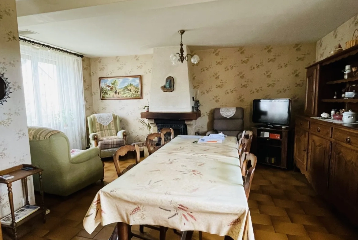 Maison ancienne rénovée avec jardin à Saint-Victeur - 87,92 m² 