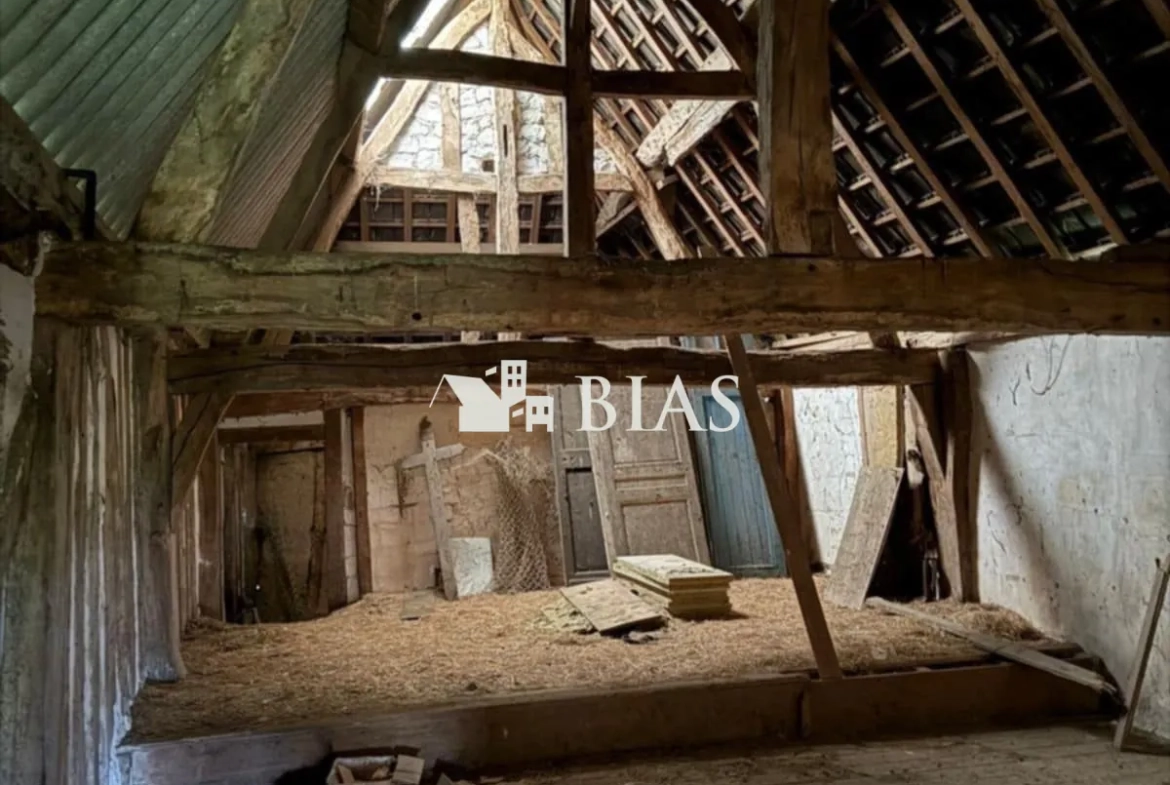 Belle maison en colombage à rénover à Saint-Paer - 1500m² de terrain 