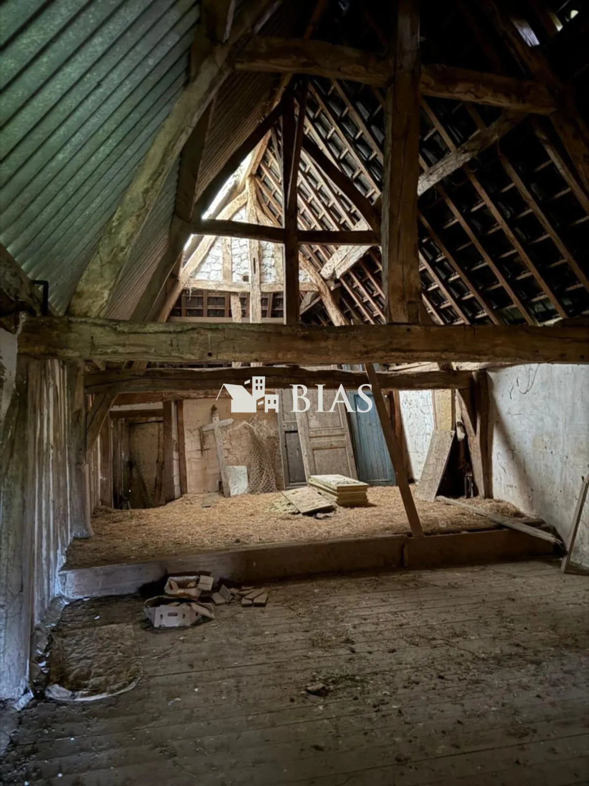 Belle maison en colombage à rénover à Saint-Paer - 1500m² de terrain 