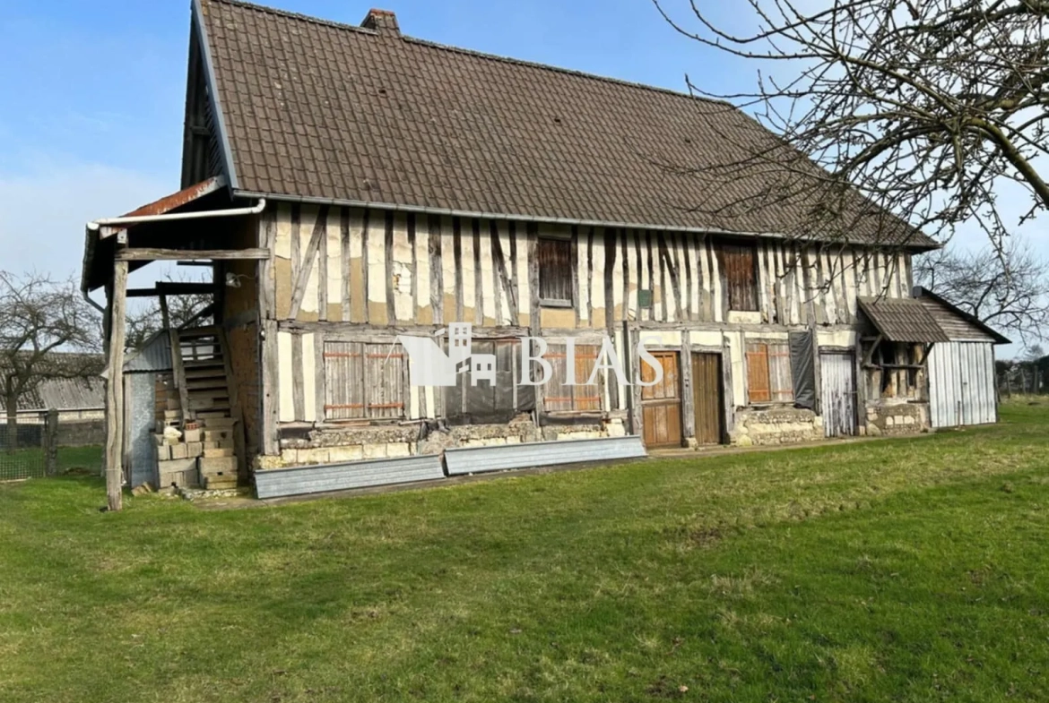 Belle maison en colombage à rénover à Saint-Paer - 1500m² de terrain 