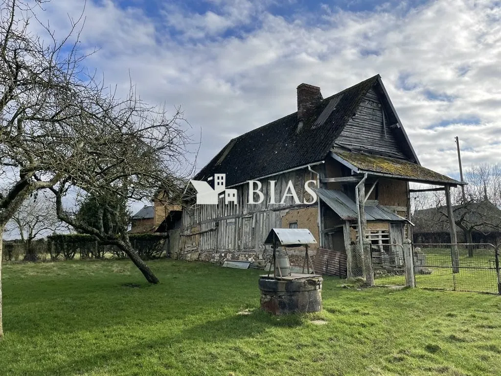 Belle maison en colombage à rénover à Saint-Paer - 1500m² de terrain 