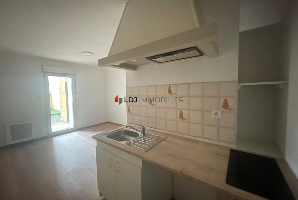 Appartement T2 avec jardin privatif à Amélie-les-Bains-Palalda 