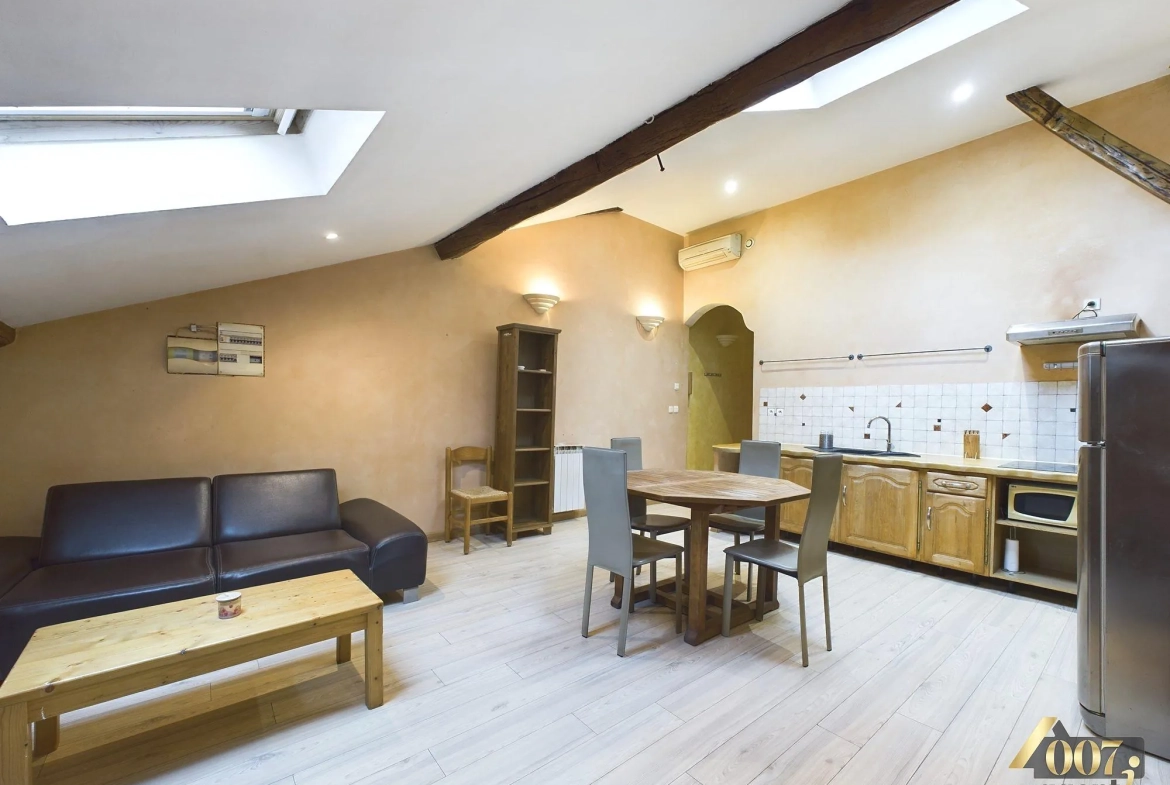 Appartement meublé à vendre au dernier étage à Valgelon-La-Rochette 