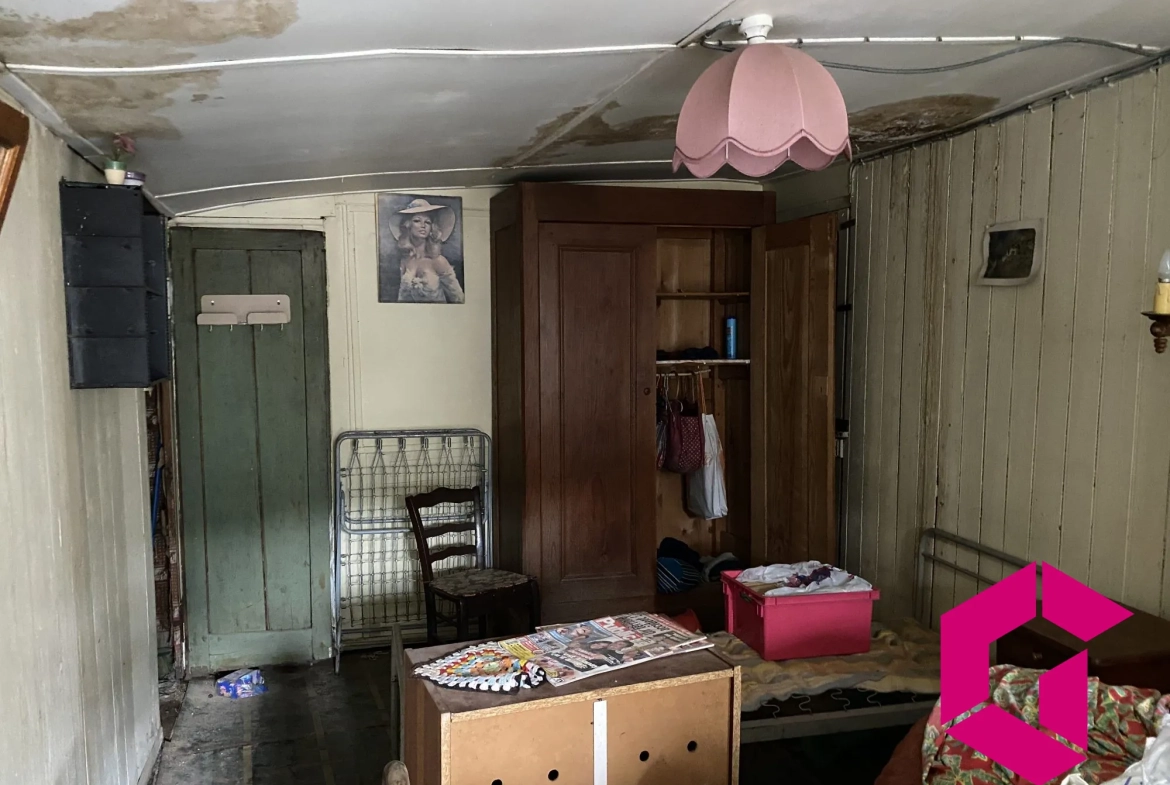 Maison à rénover à Tence de 140 m² avec sous-sol et extérieur 