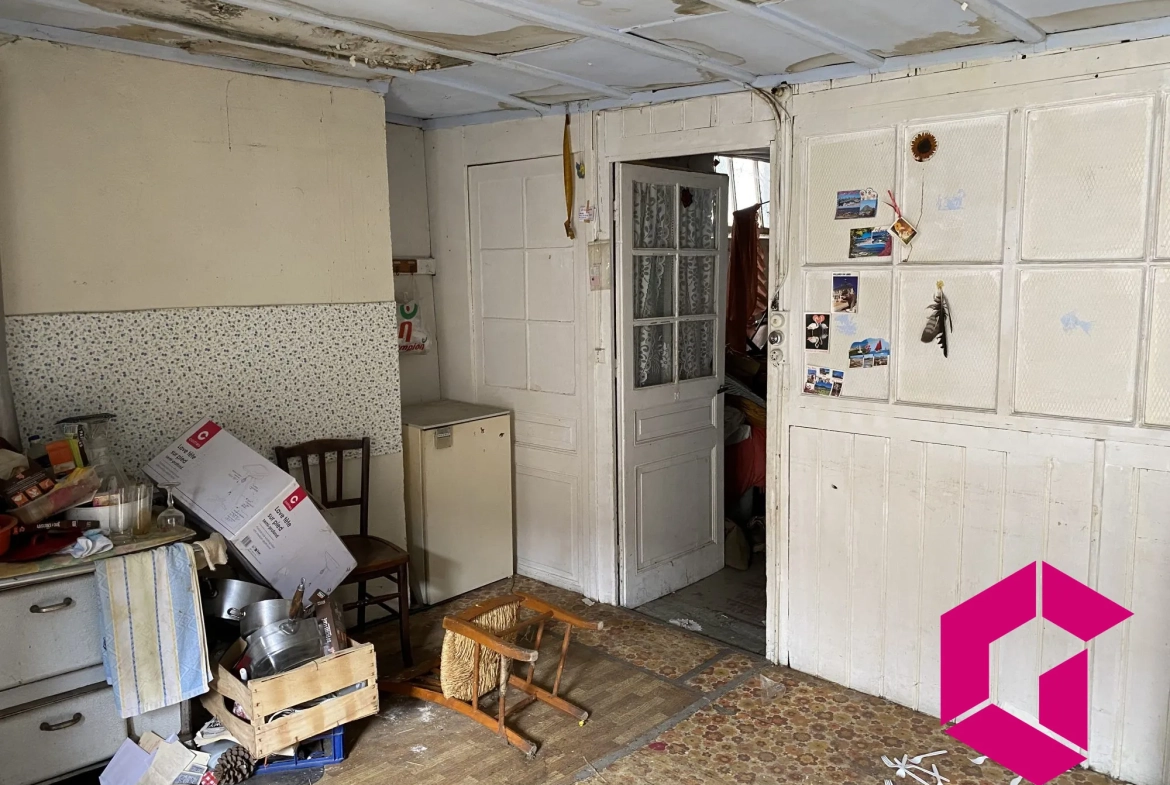 Maison à rénover à Tence de 140 m² avec sous-sol et extérieur 