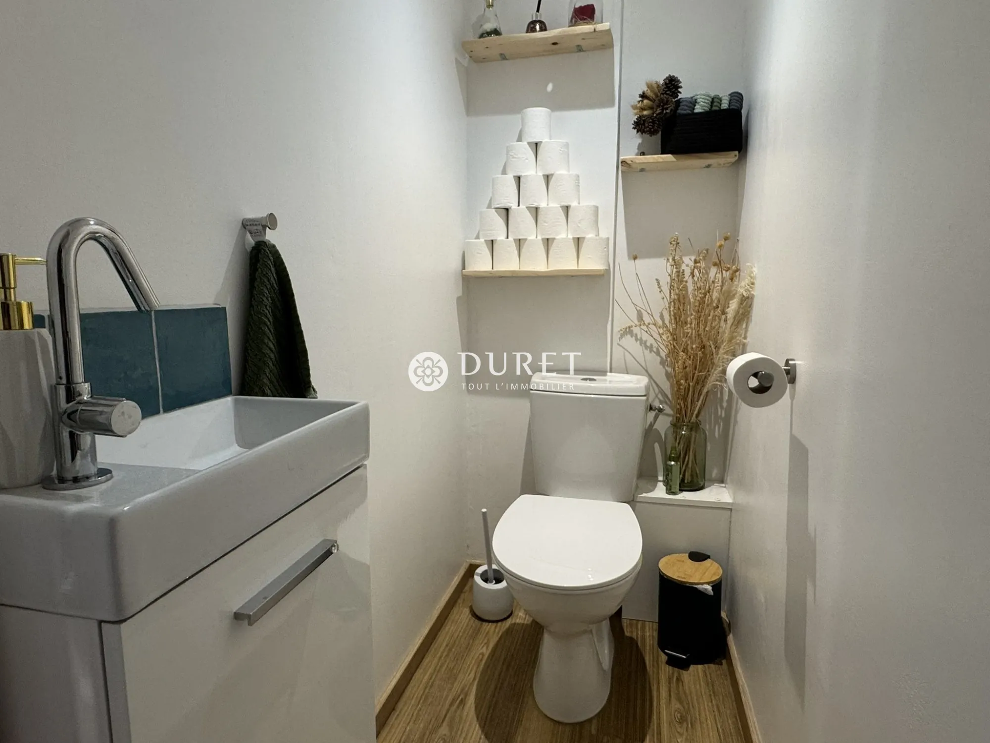 Maison de Ville Atypique à Challans, 72 m², 2 chambres, rénovée 