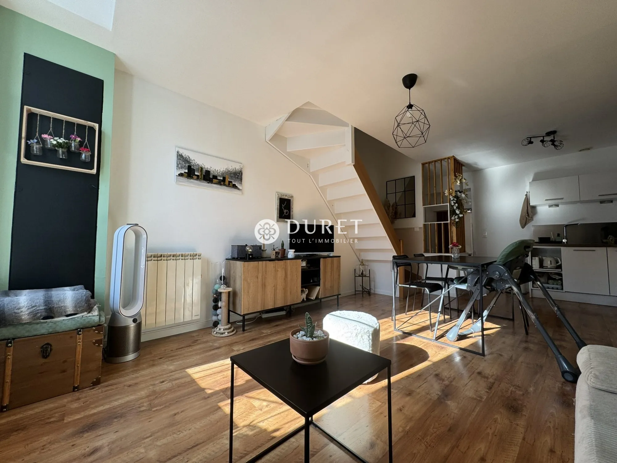Maison de Ville Atypique à Challans, 72 m², 2 chambres, rénovée 