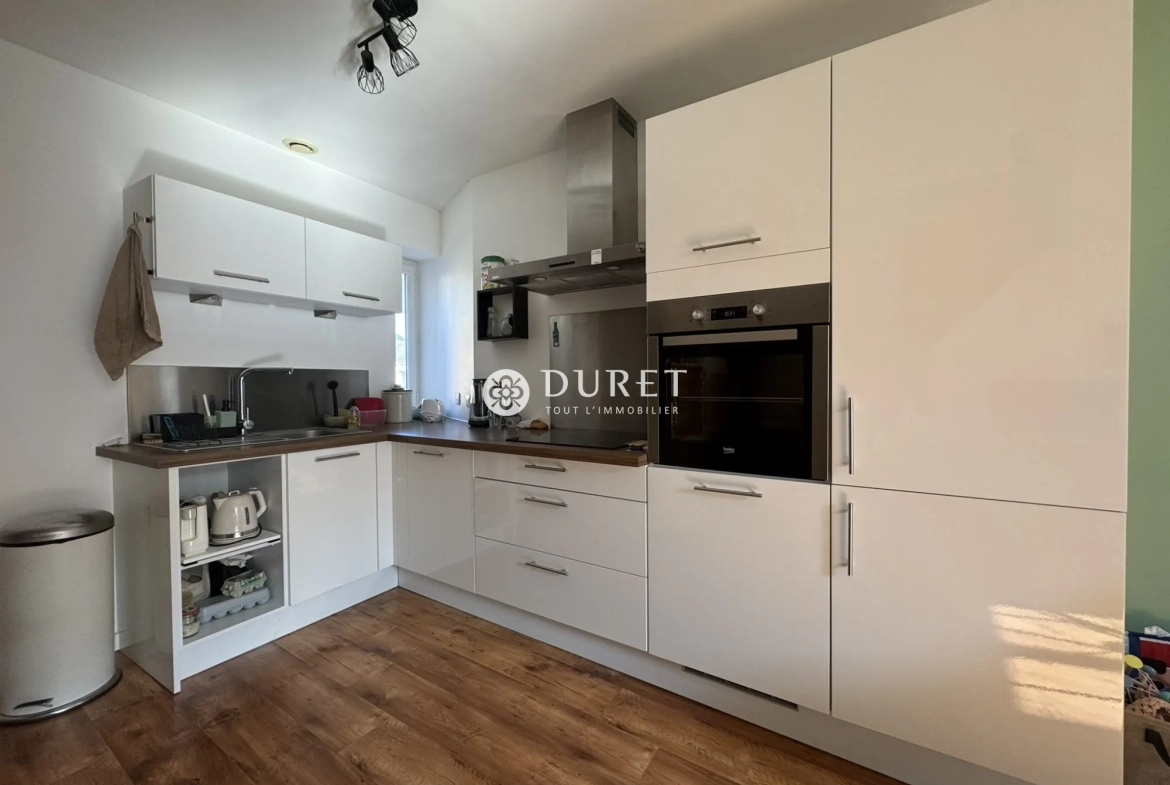 Maison de Ville Atypique à Challans, 72 m², 2 chambres, rénovée 