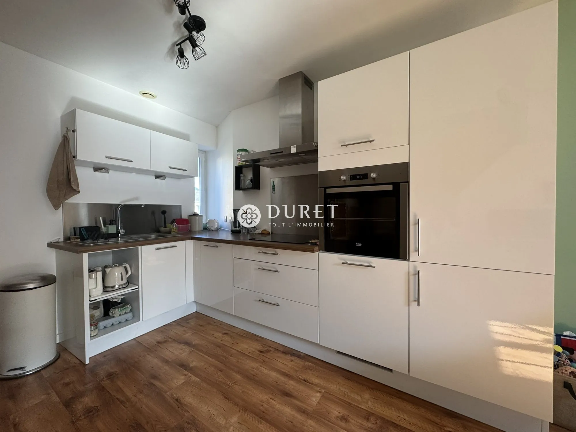 Maison de Ville Atypique à Challans, 72 m², 2 chambres, rénovée 