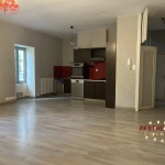 Maison T2 avec garages et terrasse au cœur de Parthenay