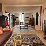 Appartement traversant de 73 m² à Saint-Brieuc avec cave et parking