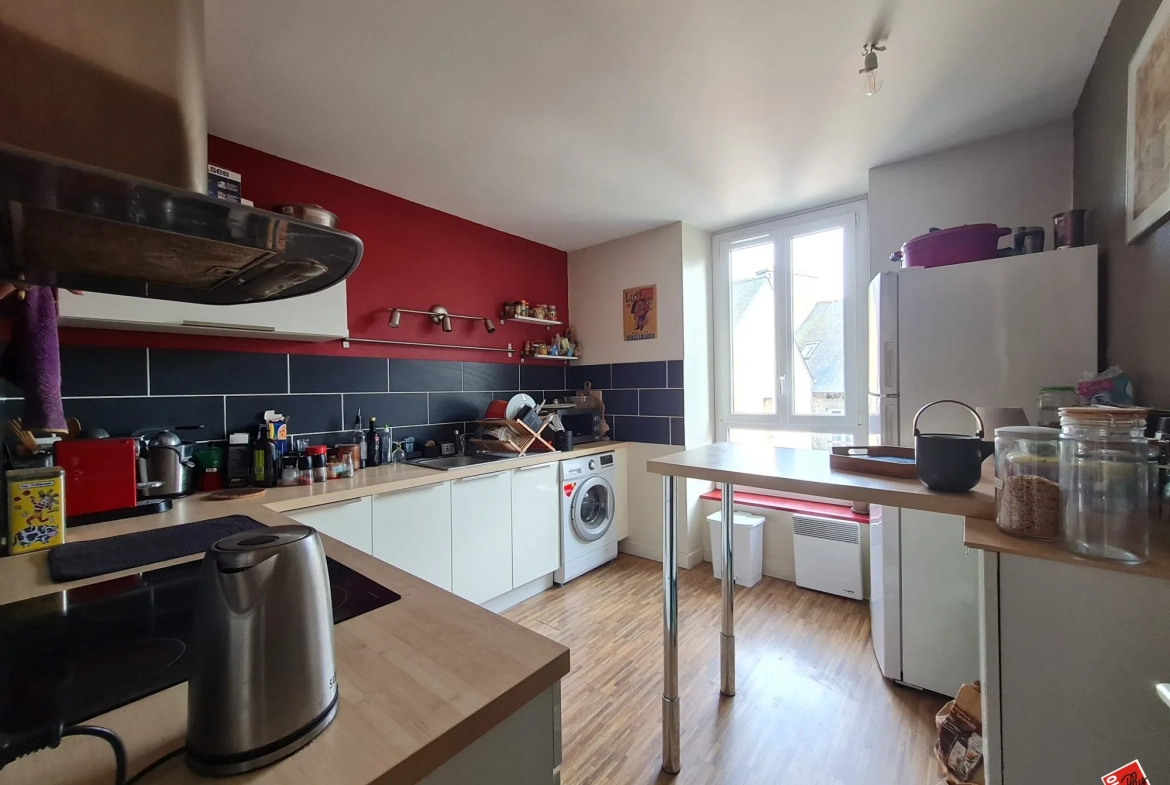 Appartement traversant de 73 m² à Saint-Brieuc avec cave et parking 