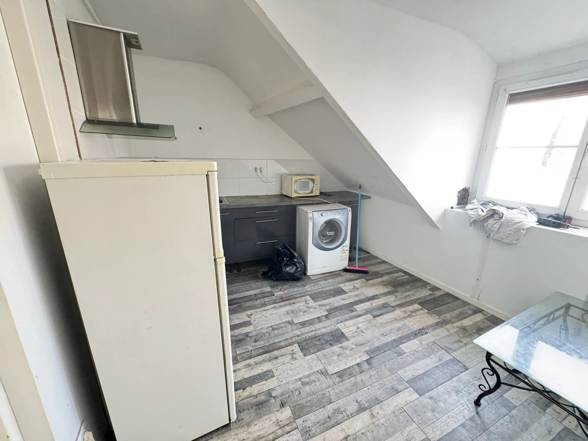 Immeuble rénové avec triplex, F2 neuf et loué au centre-ville de Montluçon 