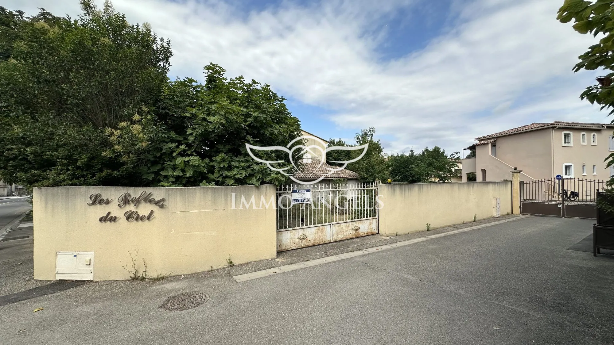 Terrain à vendre à Le Thor de 316m2, proche Avignon 