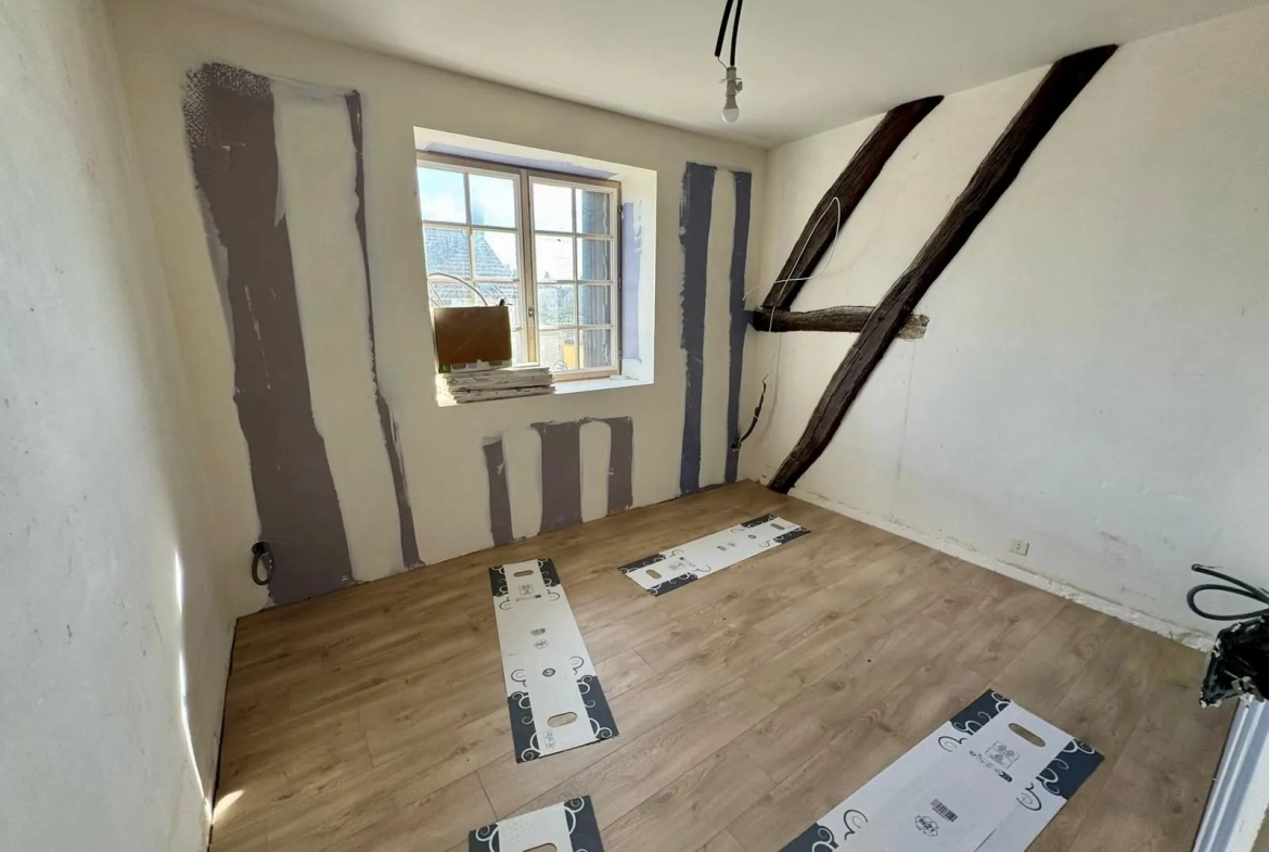 Maison à vendre à Marzy avec grand garage, dépendances et terrain de 798 m² 