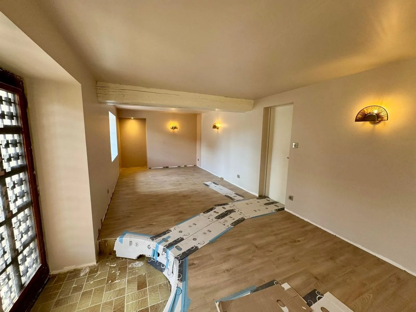 Maison à vendre à Marzy avec grand garage, dépendances et terrain de 798 m² 