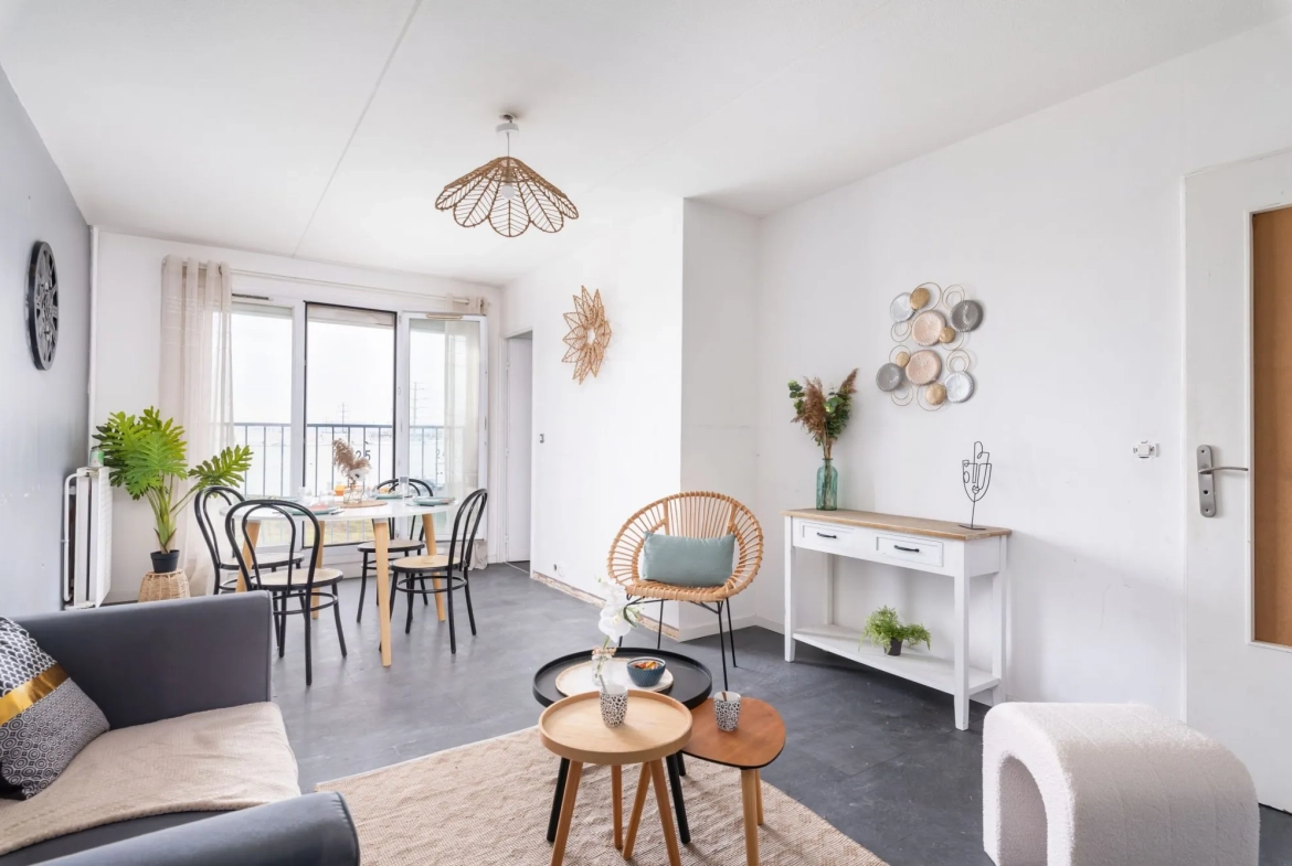 Appartement T2 à vendre à Vénissieux - 57 m², sécurisé, proche transports 