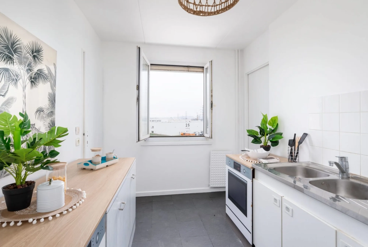 Appartement T2 à vendre à Vénissieux - 57 m², sécurisé, proche transports 